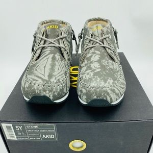 Akid kids shoes brand new in the box